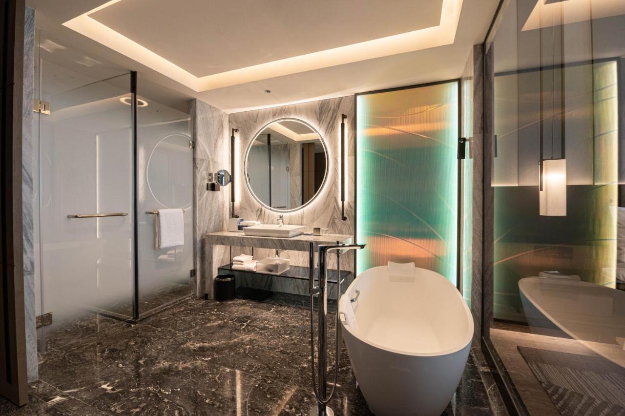Renaissance Changzhou Wujin Hotel Екстер'єр фото